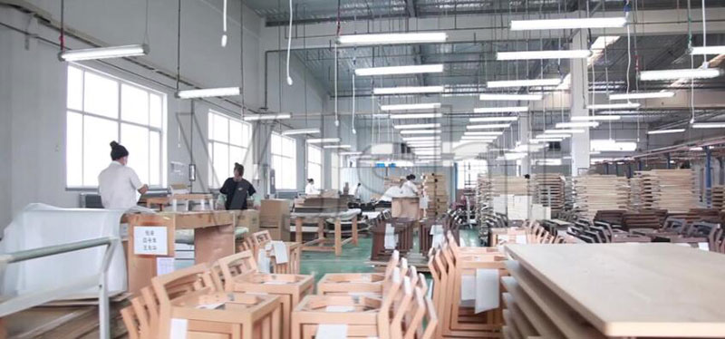 實(shí)木家具價(jià)格(實(shí)木家具貴在哪里)